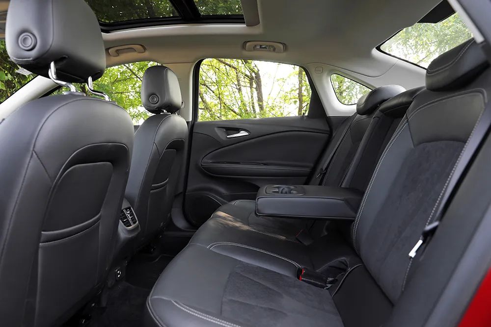 驾驶2020款别克威朗,别克威朗20款cvt豪华型使用攻略