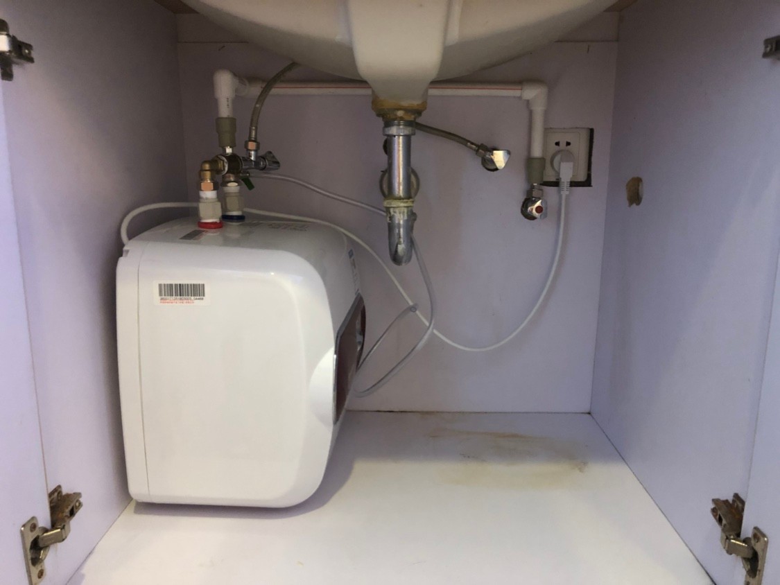 厨房装即热式水龙头还是小厨宝,厨房用小厨宝好还是即热水龙头好