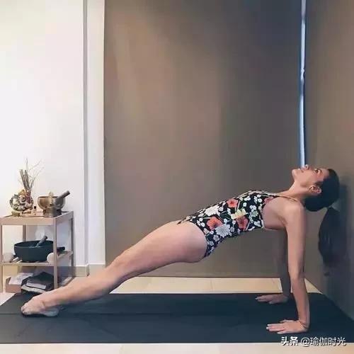 坚持瑜伽让你遇见更好的自己,每日一练最简单的瑜伽