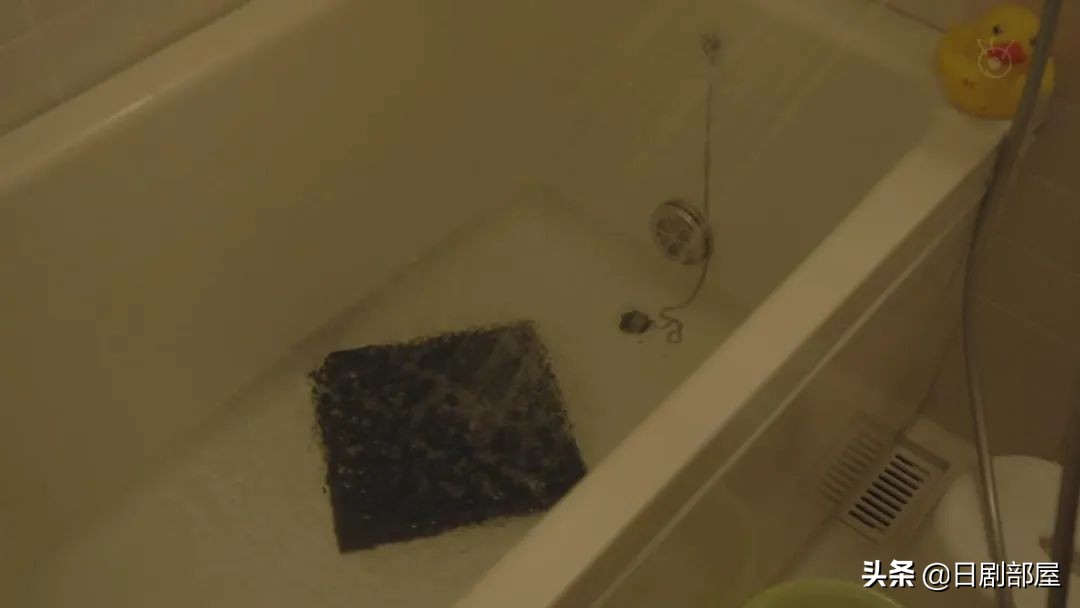 一觉醒来发现妻子换人了,反婚反育日剧推荐