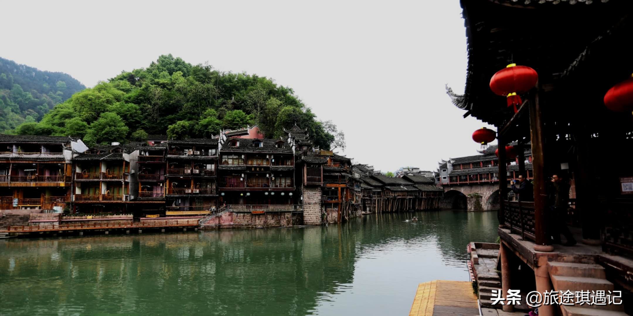 在凤凰古城感受苗族,在凤凰古城与你相遇