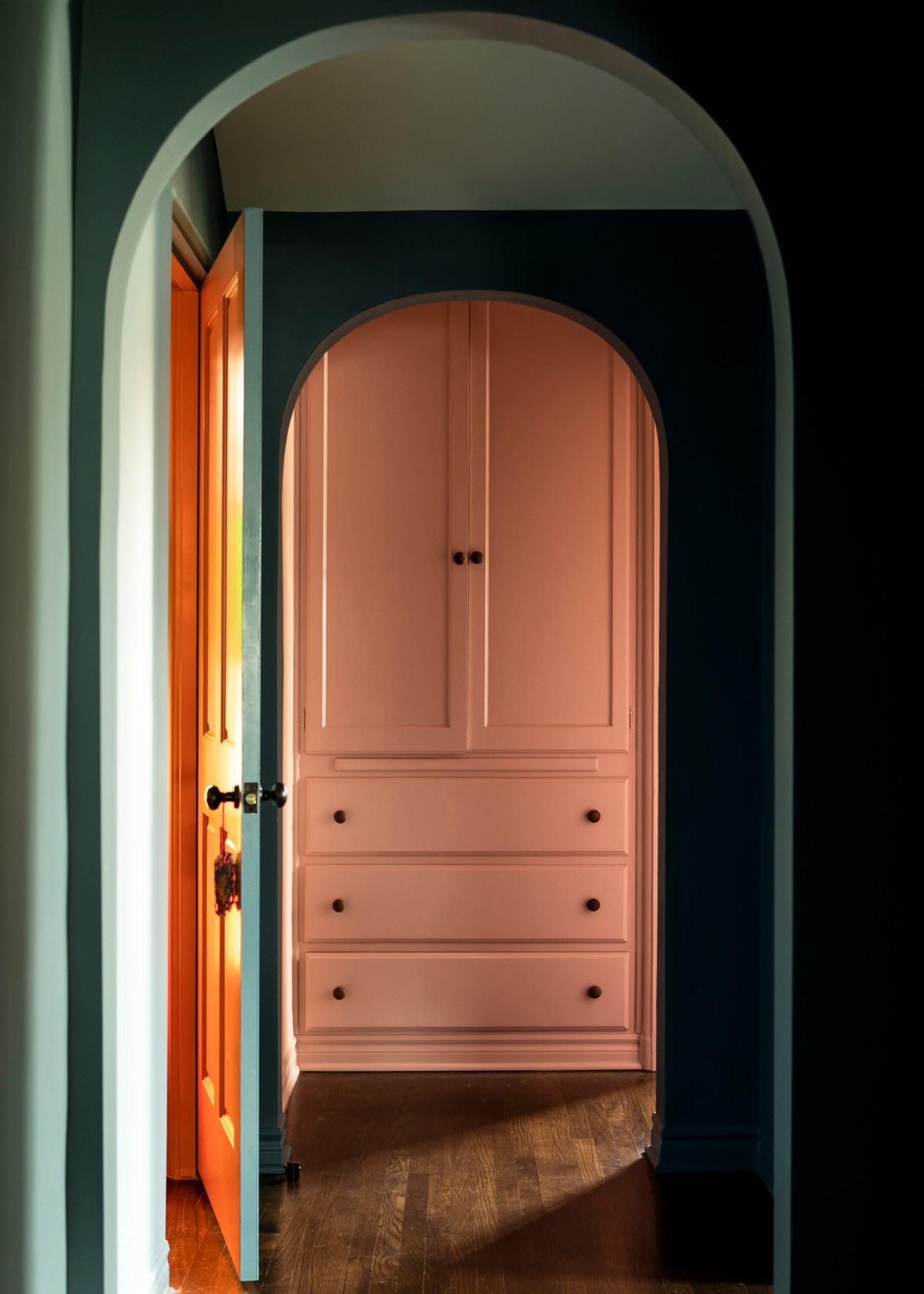 没有一面大白墙的装修,没有白墙的家庭装修