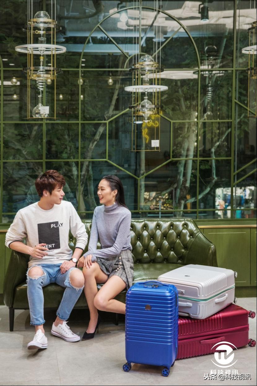 delsey行李箱巴黎哪个店有卖,delsey行李箱平底轮子