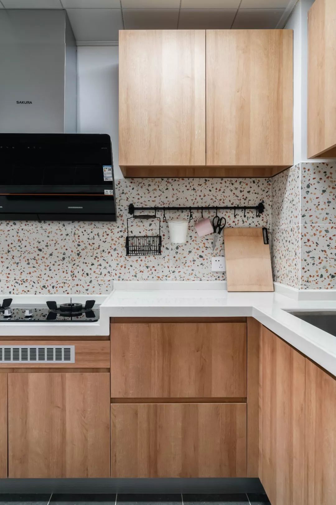 厨房橱柜门新中式款式和颜色,橱柜门颜色香芋色