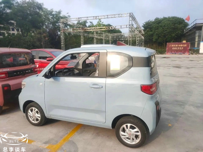 五菱宏光mini马卡龙的缺点,五菱宏光mini是油车还是电车