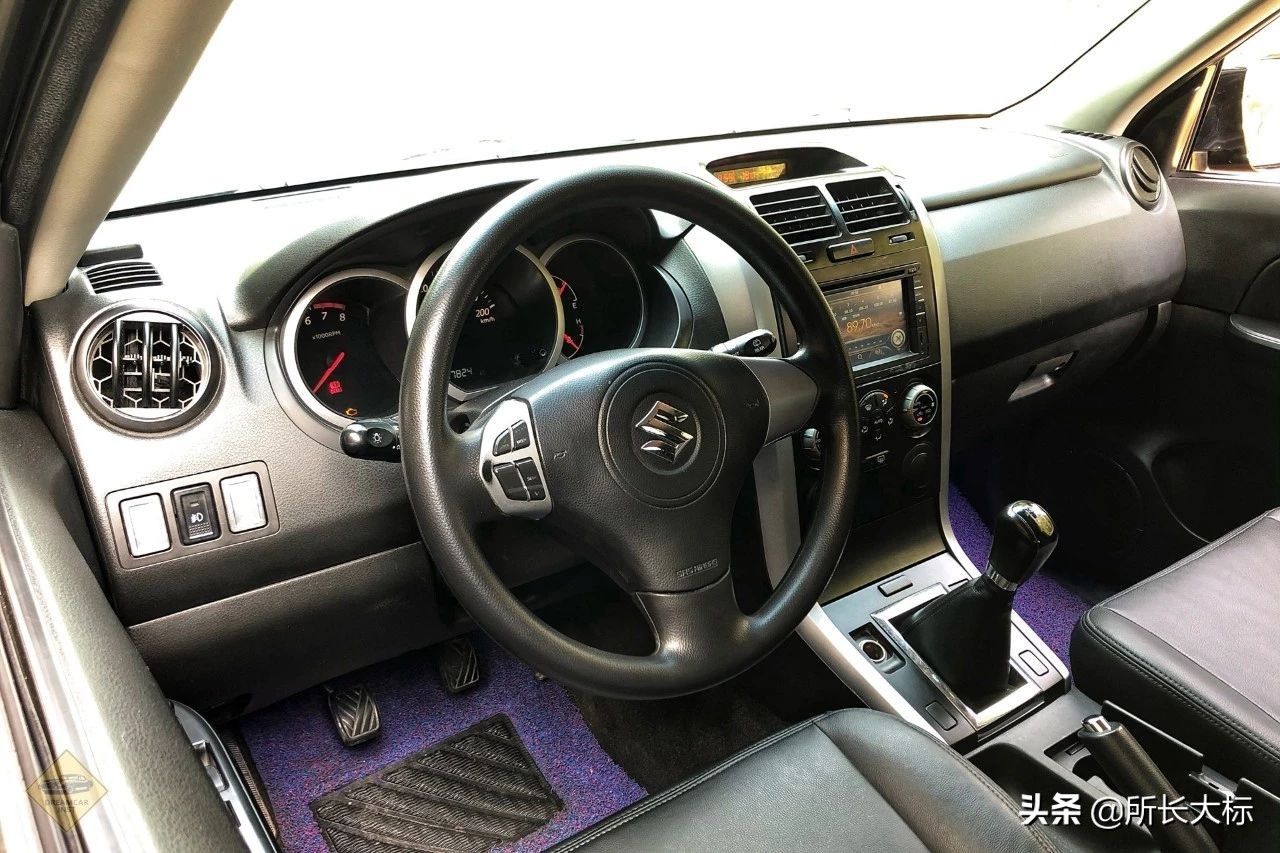 铃木维特拉整备重量是多少,铃木维特拉自驾游越野视频