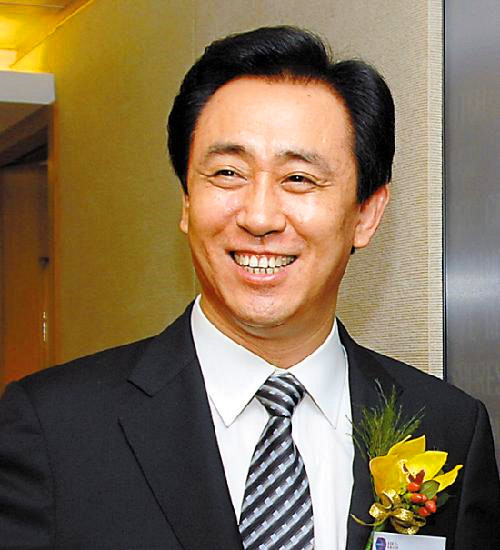 下属违反制度让人头疼,看许家印管理手段,容易令下属听命于你