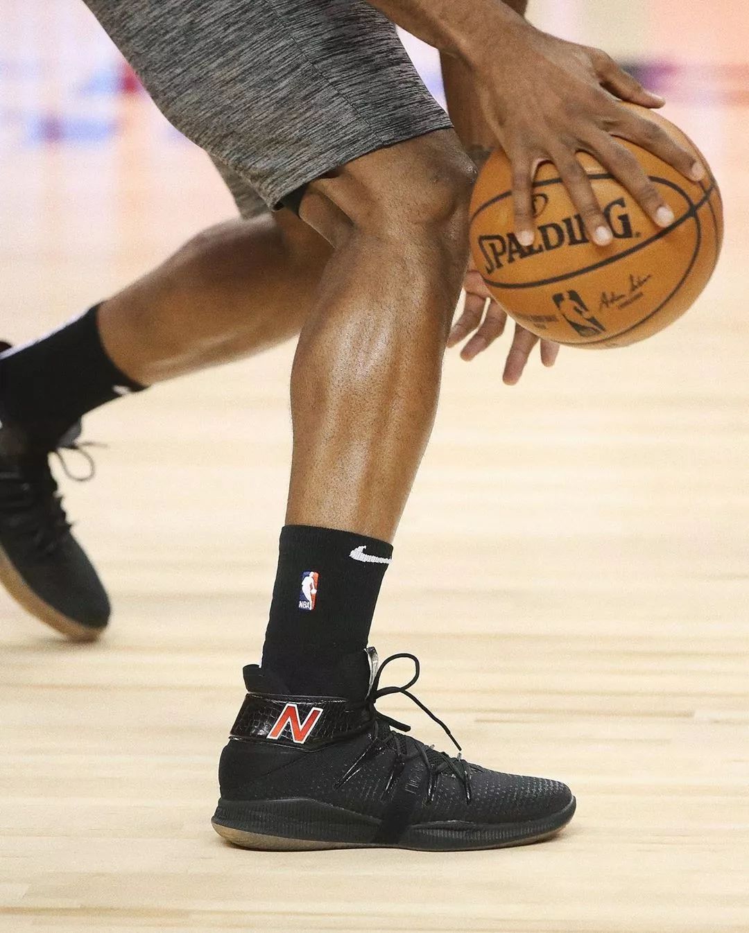 TravisScottxNike大招来袭！“黑*诱色**惑”势必引发不小波动