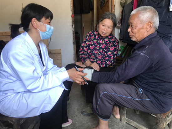 建档立卡家庭签约医生,建档立卡家庭医生签约服务