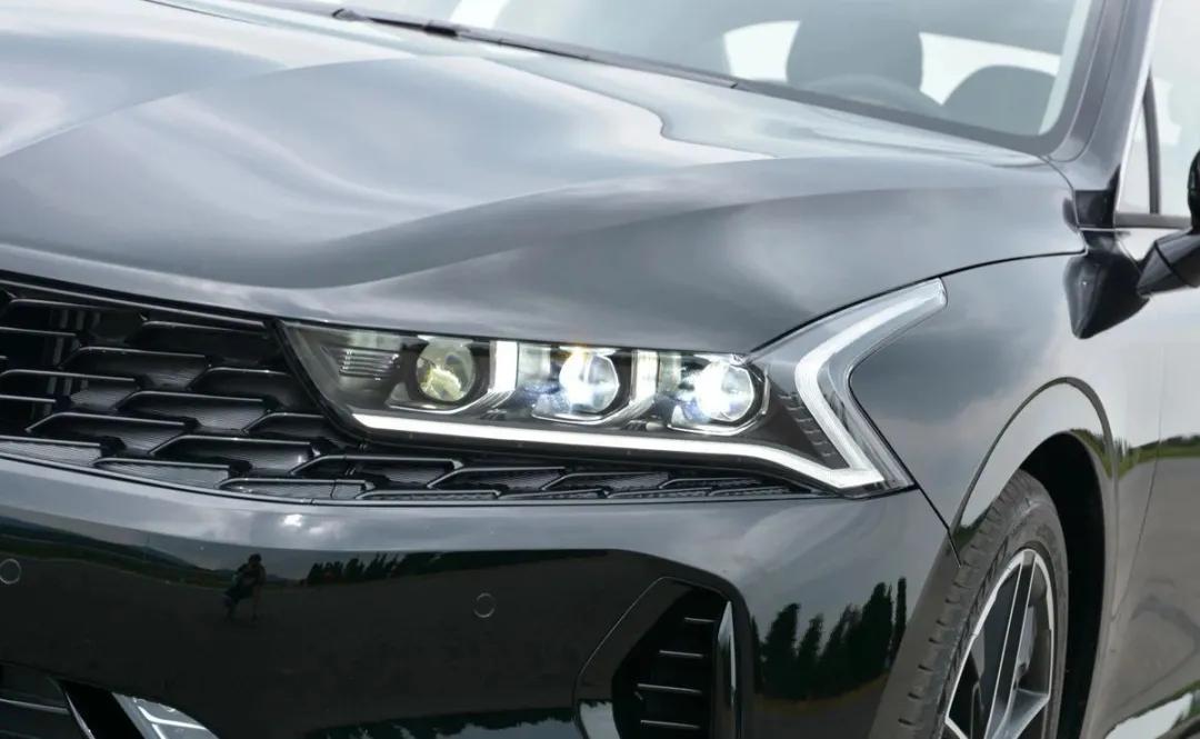 思域和k5凯酷哪个值得入手,k5和思域对比哪个好