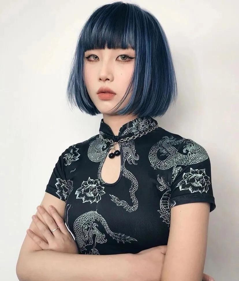 换了一个显脸大的新发型,脸小发型女2021流行发型