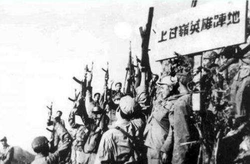 每秒100炮弹,每秒200发的炮弹