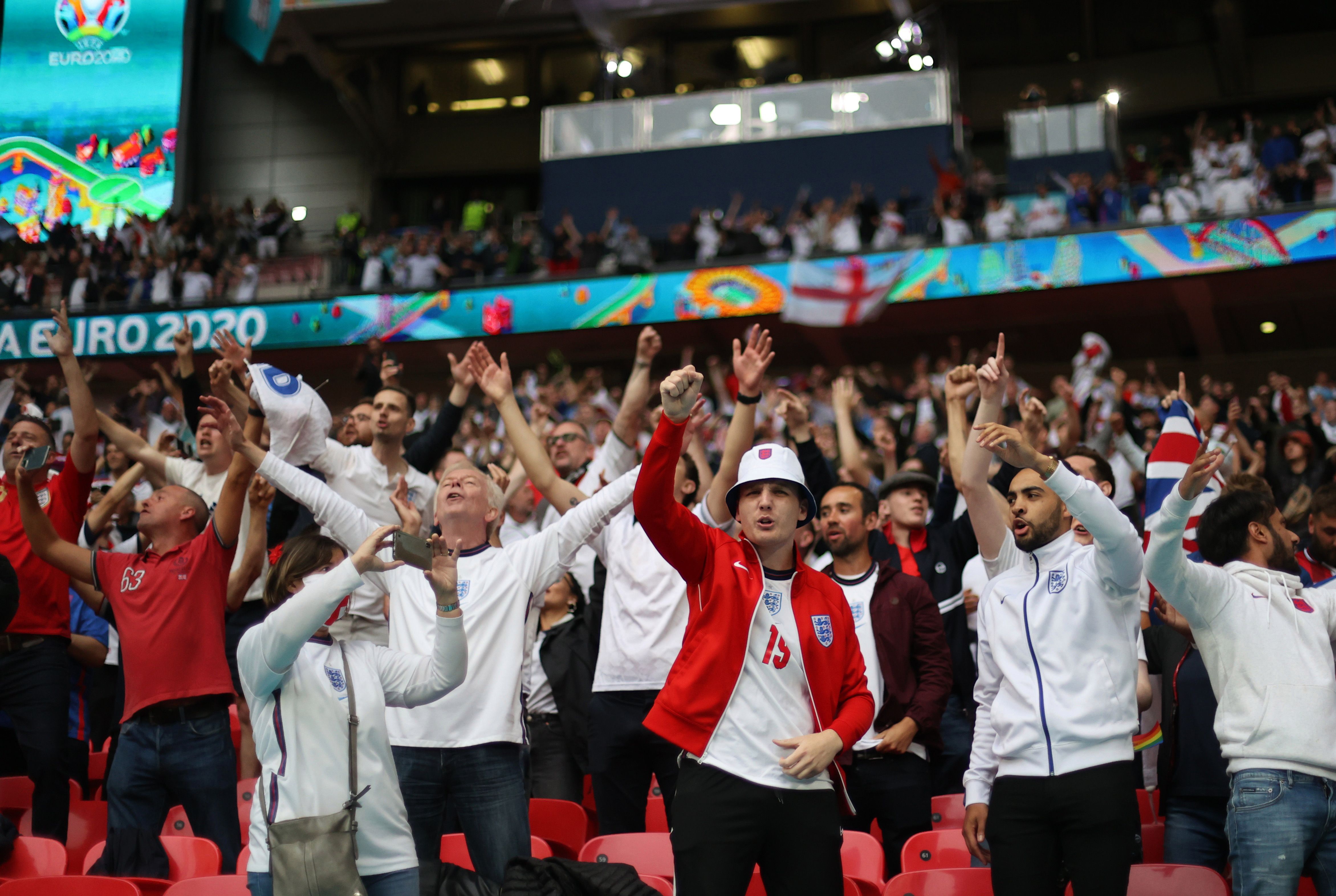 欧洲杯贝克汉姆最后一场,欧洲杯决赛贝克汉姆表情