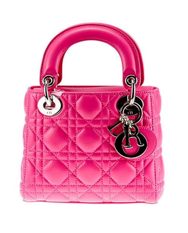 王诗龄戴的珠宝,王诗龄戴卡地亚手镯多少钱