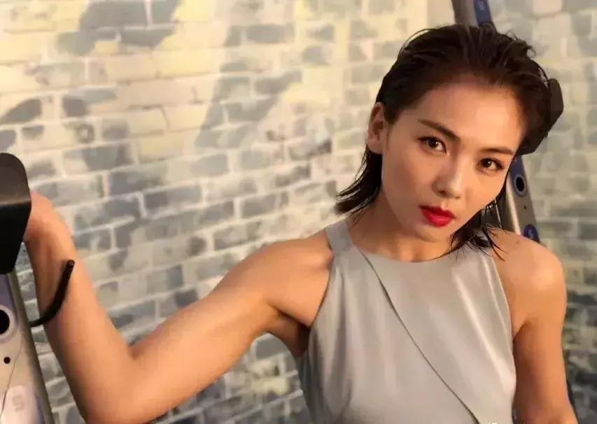 最热门的5款发型,2019年流行的女士发型