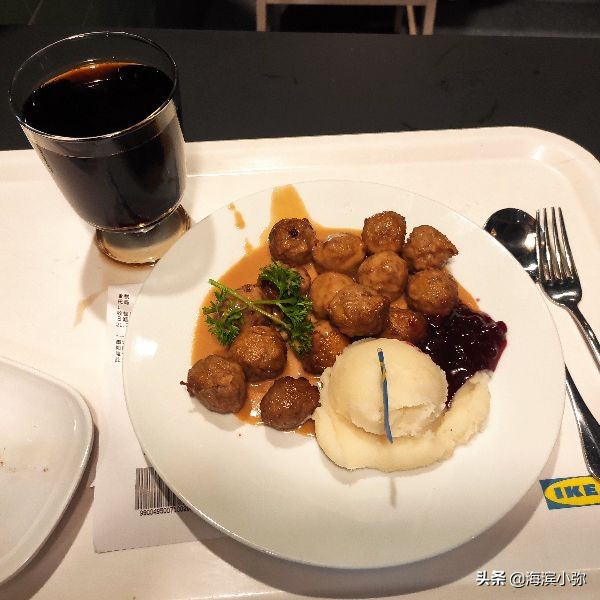 扁桃仁蛋糕宜家,宜家草莓慕斯蛋糕