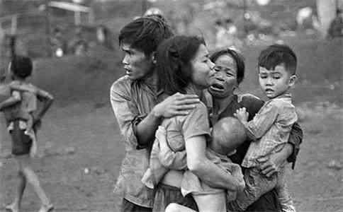 美越战争韩国在做什么,越战中美军给越南带来的伤痛