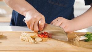 烧烤的蒜蓉烤茄子,木屋烧烤烤茄子做法