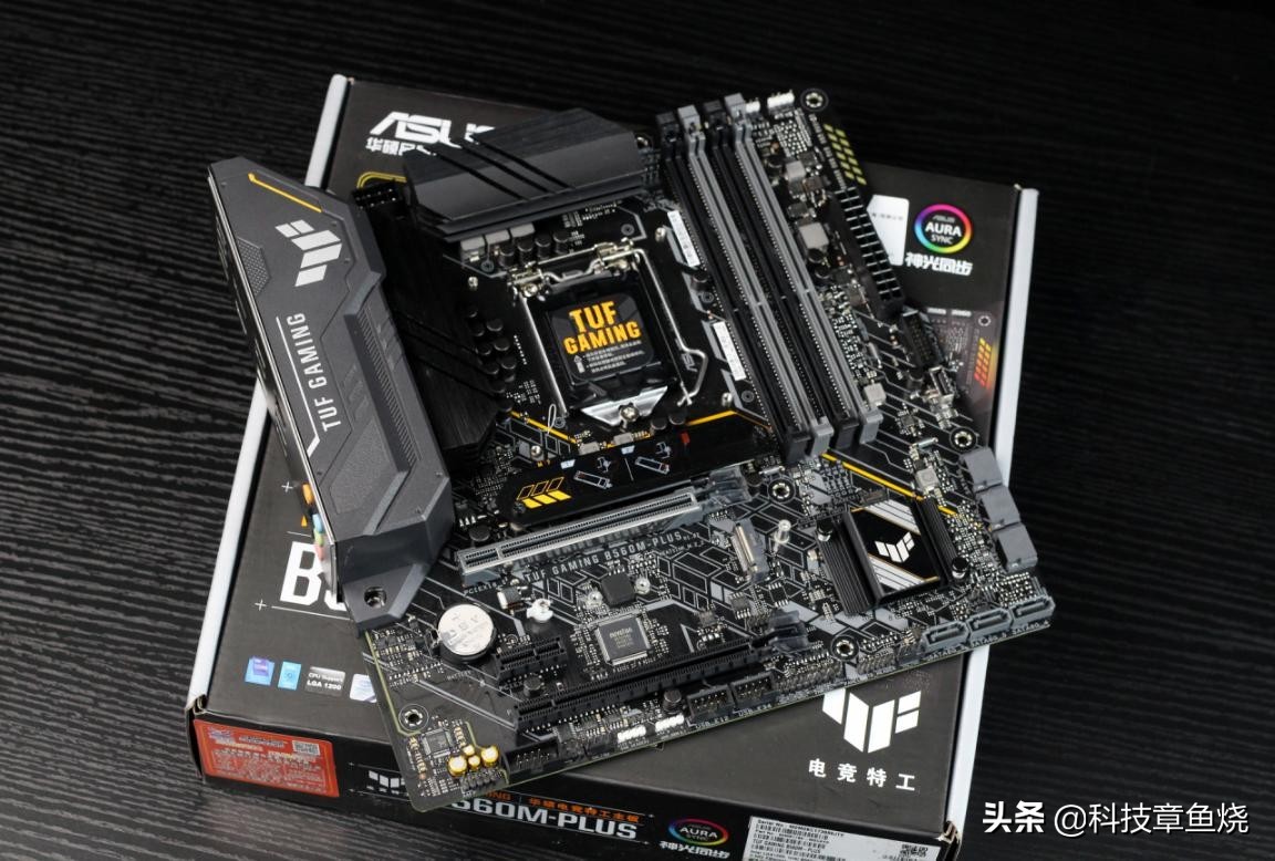 华硕tufb560重炮手能插几个固态,华硕tufb560重炮手说明书