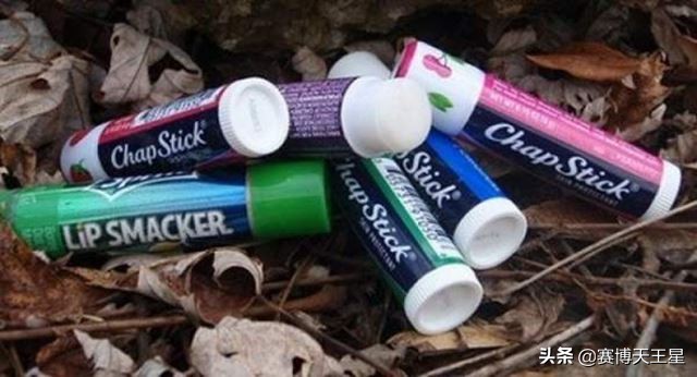 ９种《护唇膏的另类用法》小小一支却能应用在许多地方