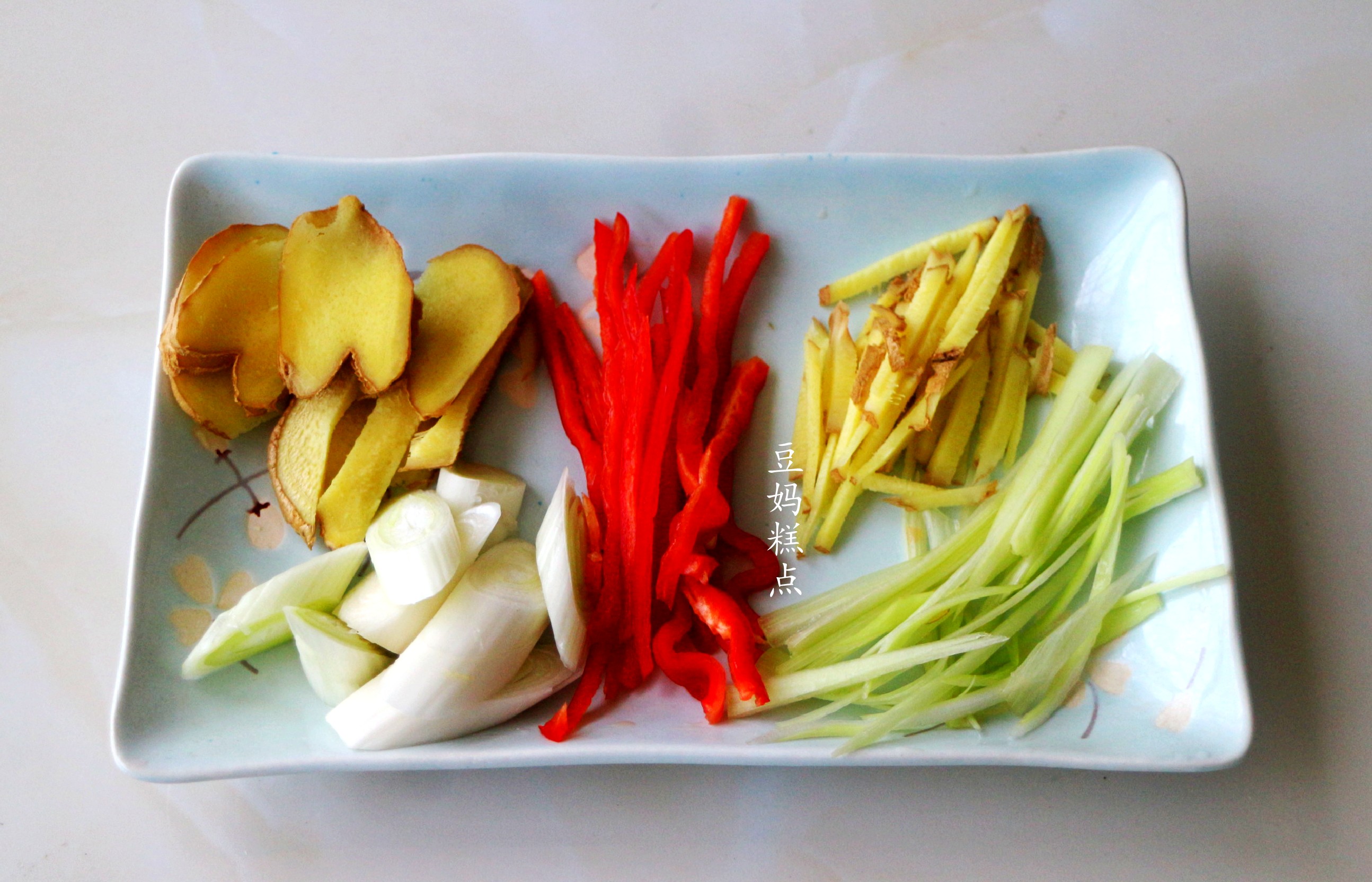 一岁宝宝的清蒸多宝鱼做法,适合家里老人小孩吃的清蒸多宝鱼