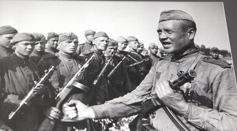 二战德军缴获苏军的波波沙冲锋枪,波波沙43式冲锋枪造价