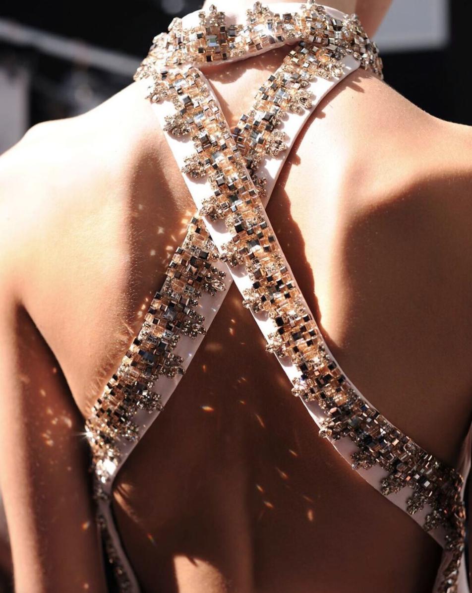 ralphrusso经典高定,ralphrusso2019秋冬高定秀