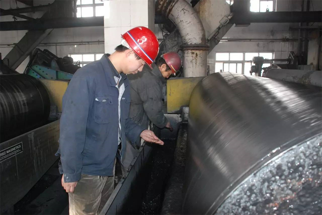 挖出来的煤为什么要用水洗一下,新挖出来的煤为什么要用水洗一下