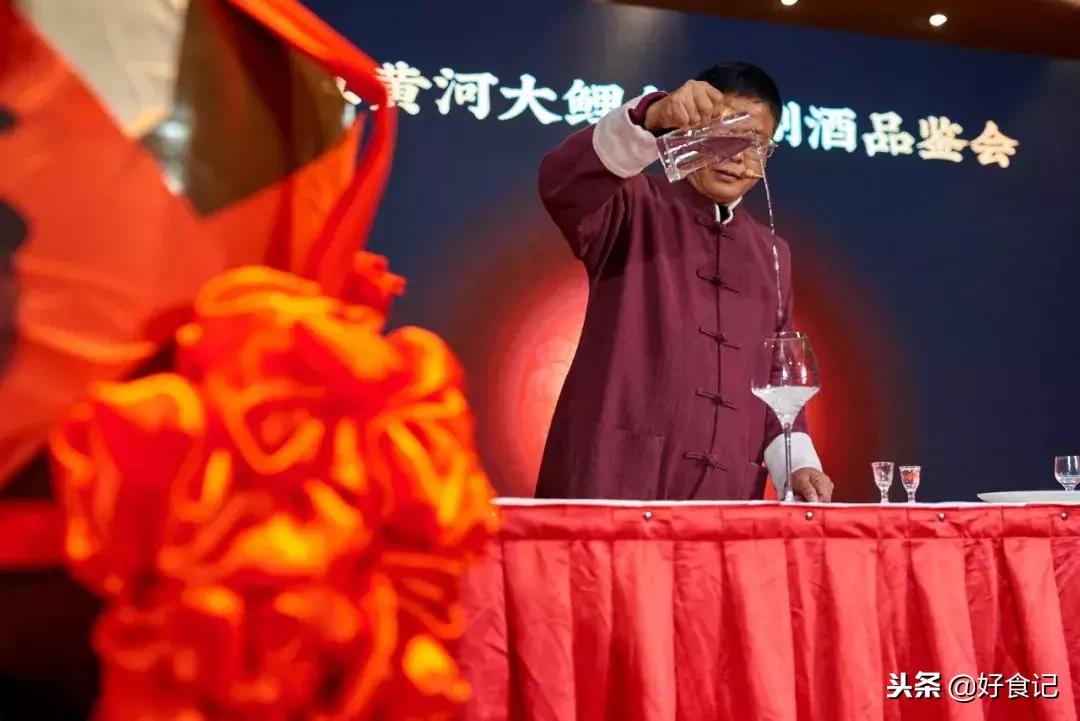 国内4款不输茅台的酒,档次能和茅台媲美的酒