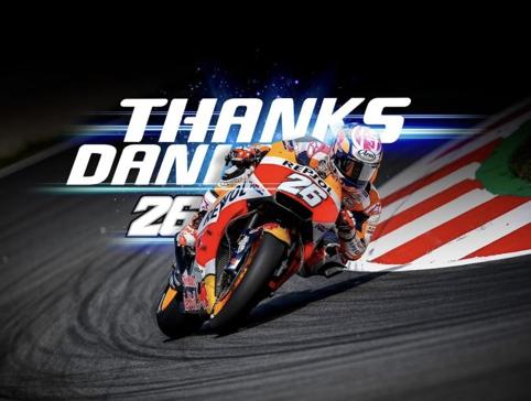 rx7x是街盔还是赛盔,arairx-7x头盔带刀侍卫拆箱