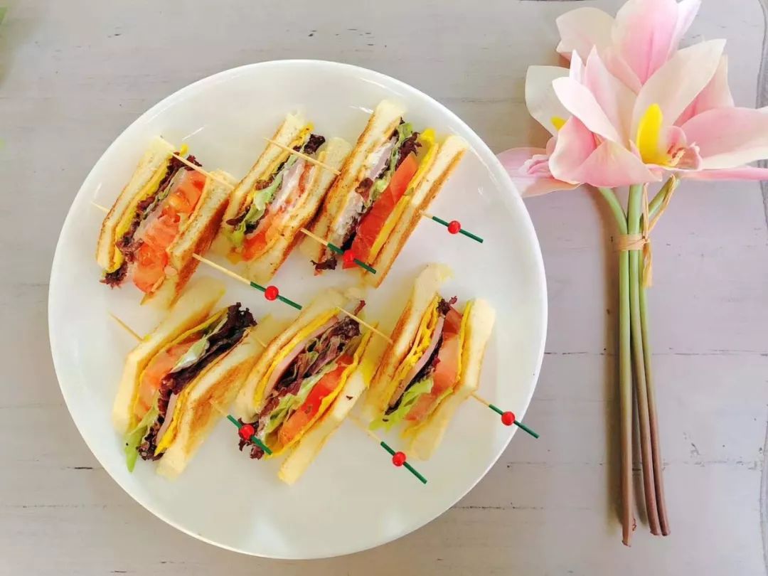 不靠娱乐设施、不接待散客、不主动宣传，这个庄园依然被引爆