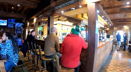 爱戴绿帽子，喜欢捡破烂，只吃猪蹄和香肠。奇葩的德国村，逛逛去