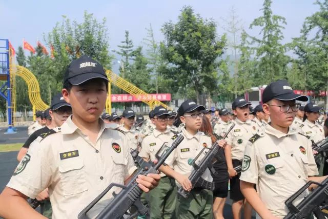穿越军童铁旅~体验式学习，在做中学，在玩中学