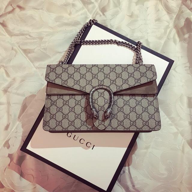 跑鞋一星期开胶,跑鞋穿一天就开胶