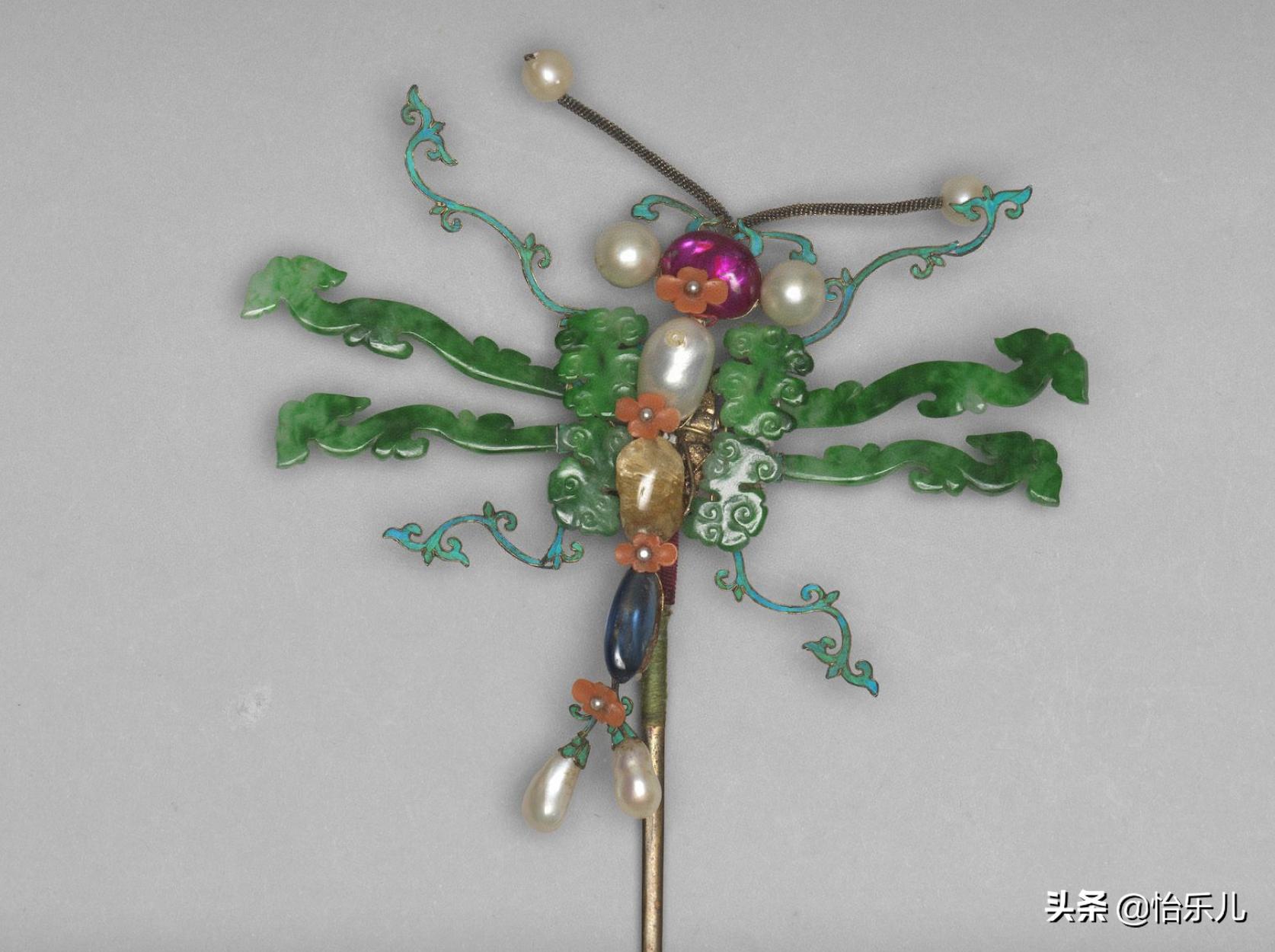 乾隆时期翡翠饰品,乾隆咸鱼翻身