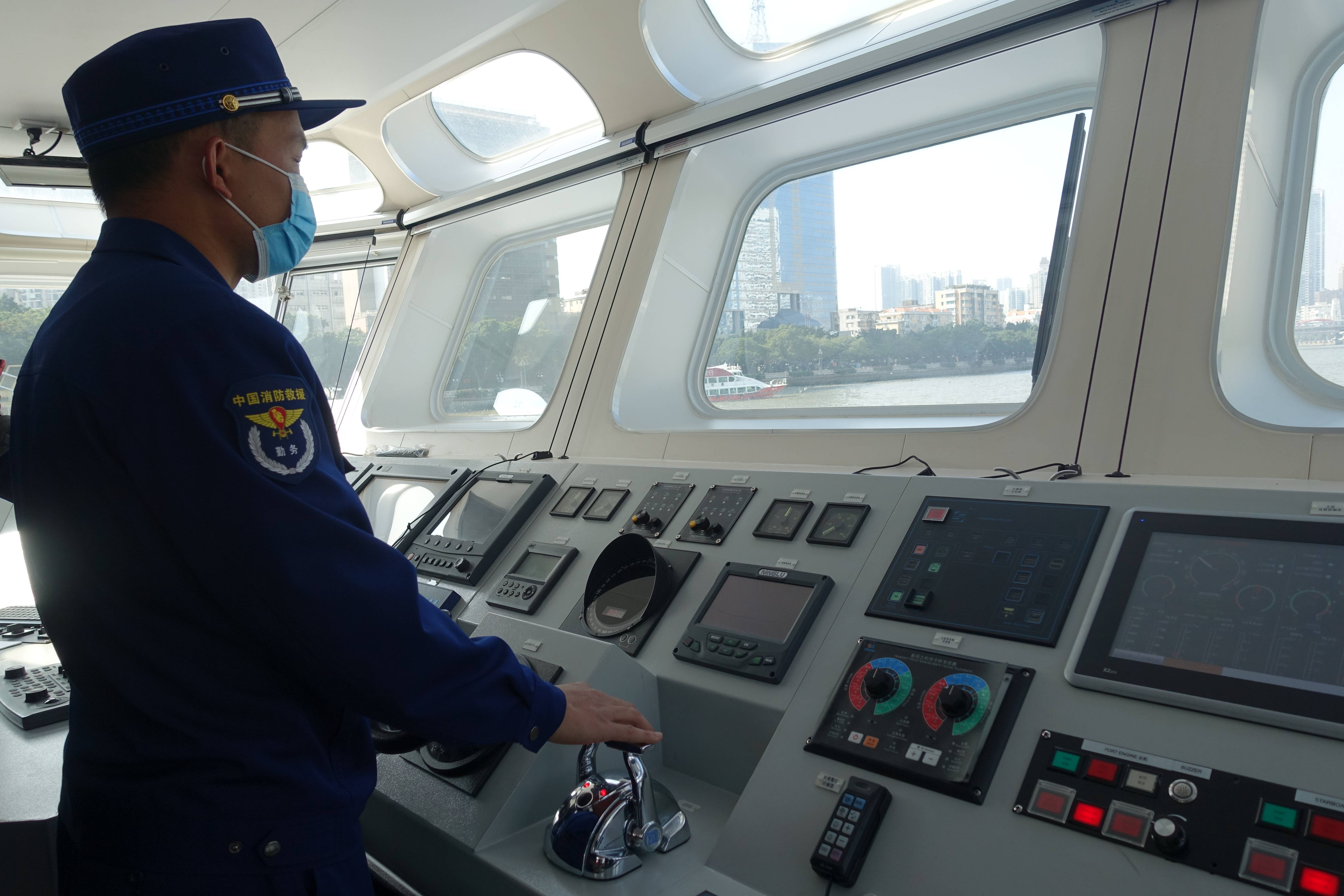 有一个消防蓝朋友是怎样的体验,给你一天时间