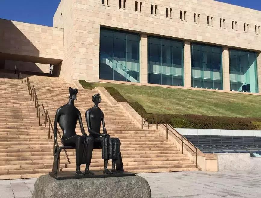 日本十大著名美术馆,日本国立新美术馆