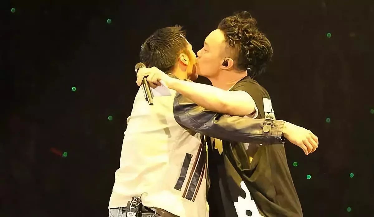 最佳损友讲友情还是爱情,最佳损友友情