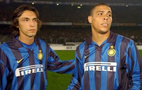 精准的足球射门,皮尔洛10大经典进球