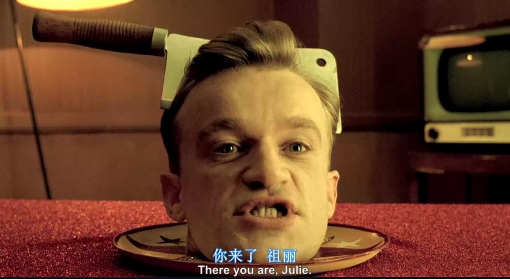 一部人吃人的荒诞喜剧，进了法国孙二娘的黑店，吃与被吃你没得选