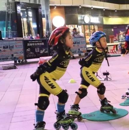 轮滑如何保护膝盖,轮滑怎么改善膝盖代偿