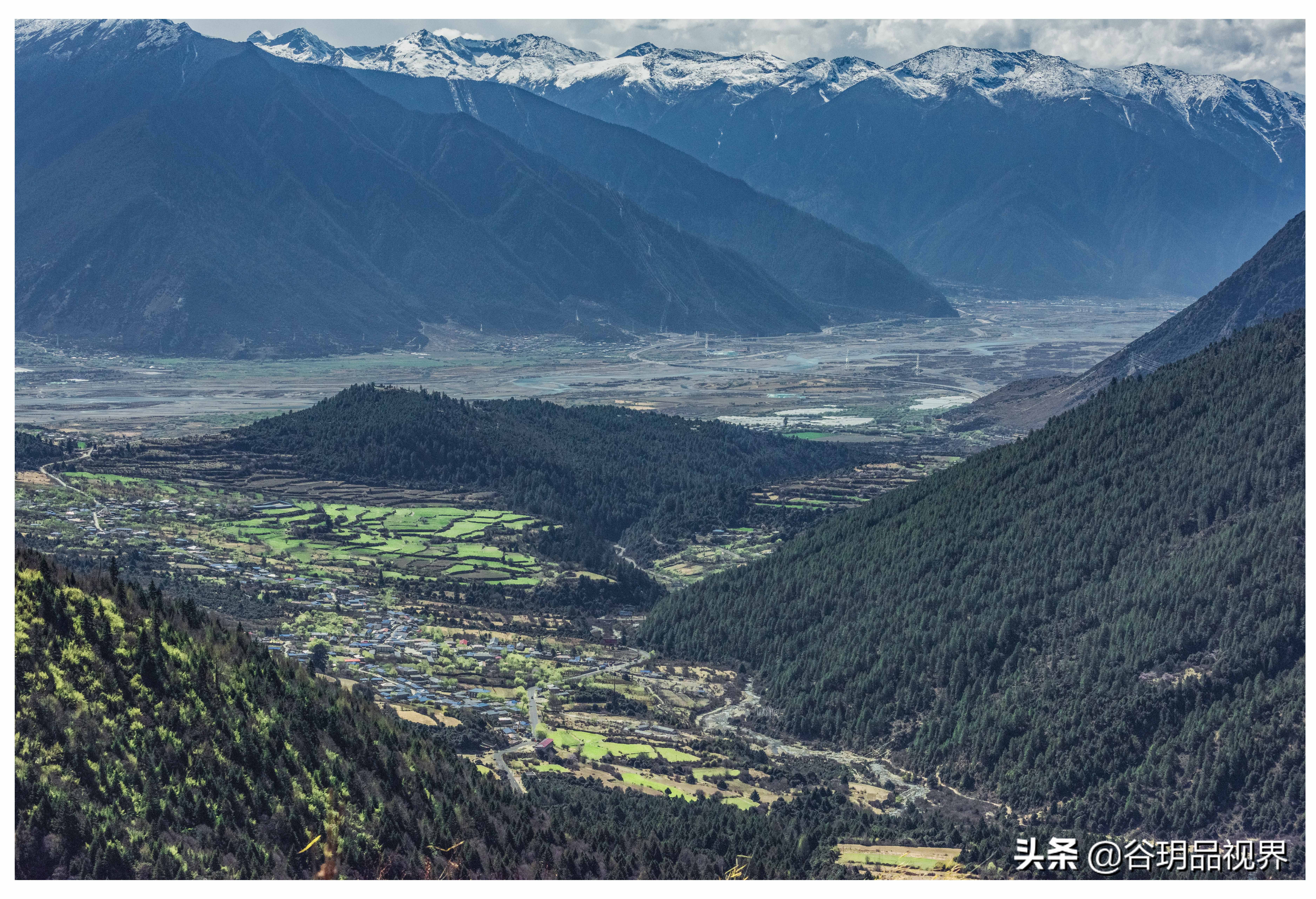 平静走进云海，脚下咔咔作响的白雪声，心无旁骛，顿觉释然