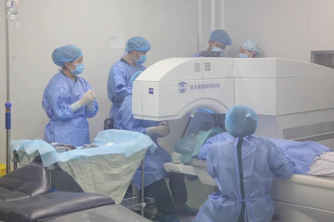 包头朝聚眼科飞秒手术,朝聚眼科医院公益直播