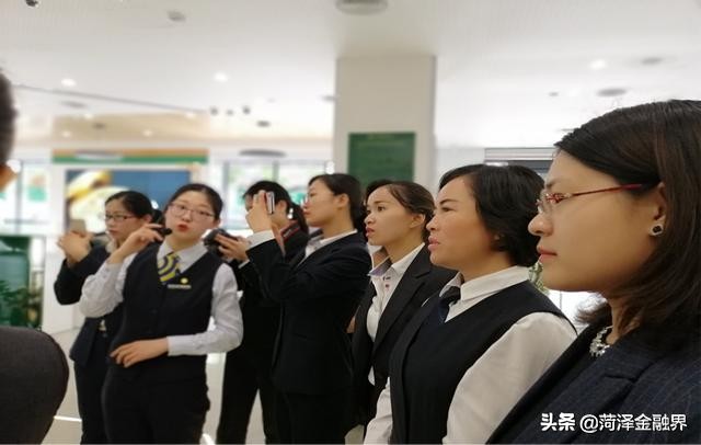 同根同心血脉相连,同根同源同祖同宗同族同心