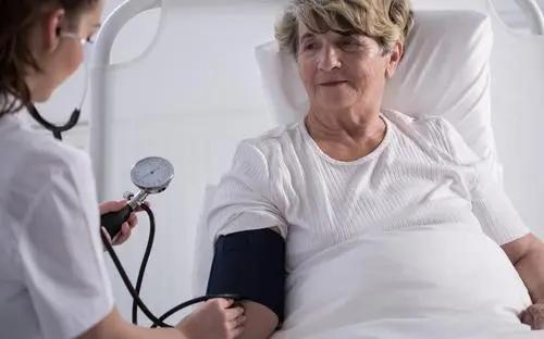 三七粉虽好但这4种人不能喝,三七粉可以随便喝吗有什么注意的