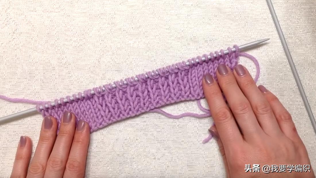 双层黑白竖条纹围巾编织教程,纯手工交叉格围巾编织教程