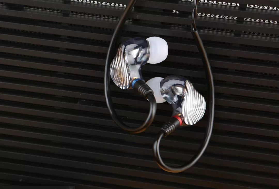 3d打印钛合金耳机,3d打印树脂耳机推荐