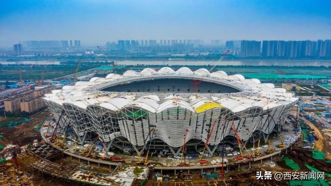 西安石榴花奥体中心,西安奥体中心长安花绽放