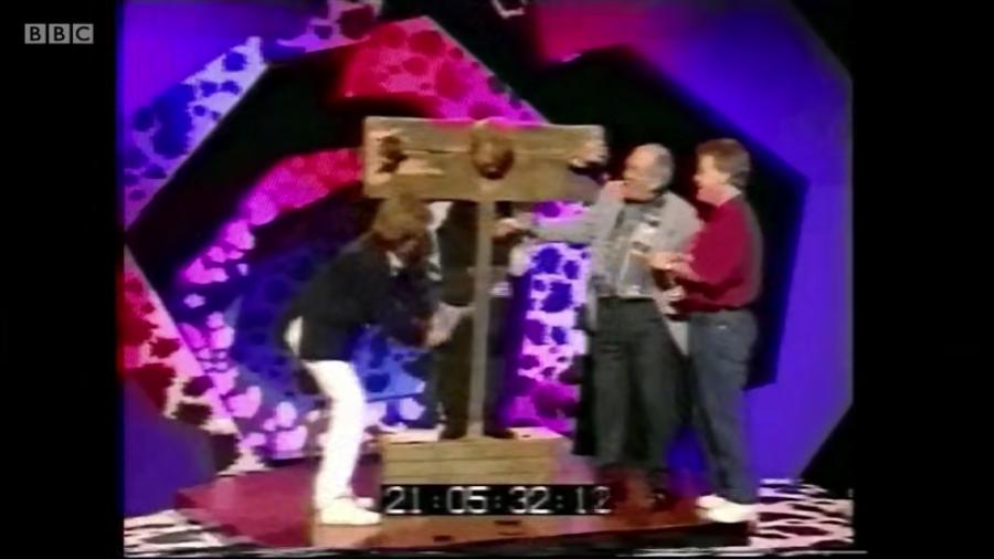 电视节目讲灵异事件,上演闹鬼事件