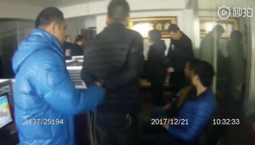 借出5600元收回13倍武汉“小额贷”涉黑案23人被判刑！